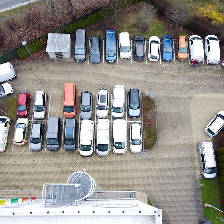 Hotel Euro Pardubice Bagian luar foto