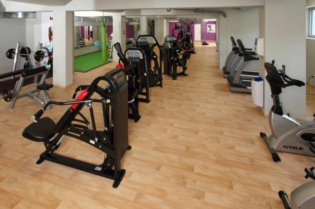 Hotel Euro Pardubice Ruang foto